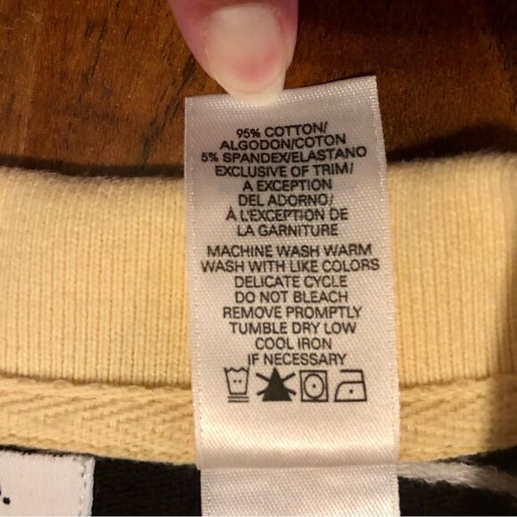 Liz & Co Black, White Stripped Sleeveless V-neck w/ Yellow Collar and a Zipper - Picture 8 of 8